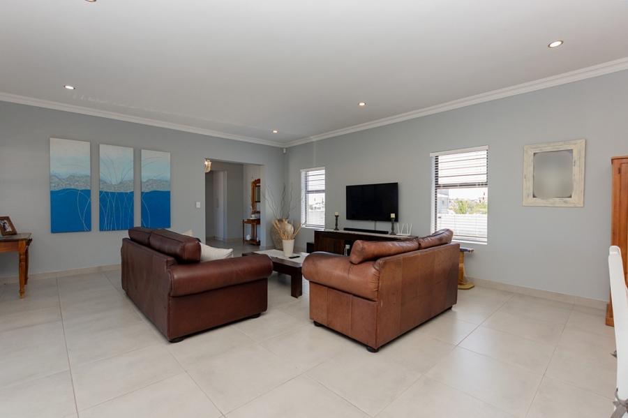 4 Bedroom Property for Sale in Myburgh Park Western Cape